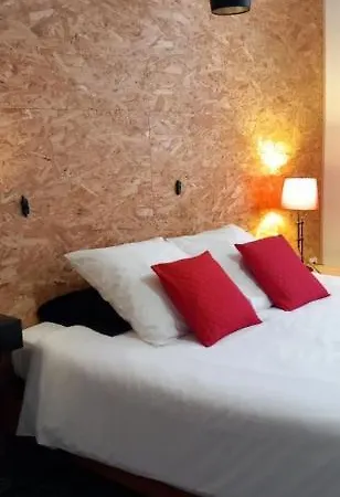 One Hundred Apartment Carcassonne