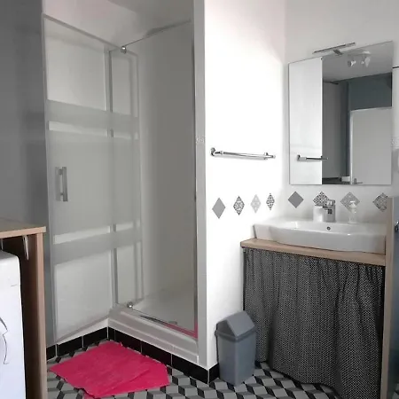 Apartment One Hundred *