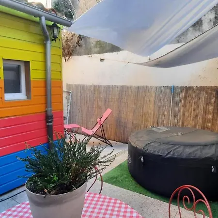 One Hundred-clim-patio-spa-parking-bbq-lit électrique Appartement Carcassonne