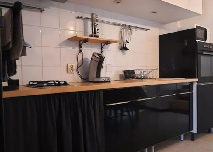 One Hundred * Καρκασόν